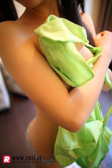 九游体育官网下载：传C罗想把儿子送去英国王子念书的学校，同时在英国找房